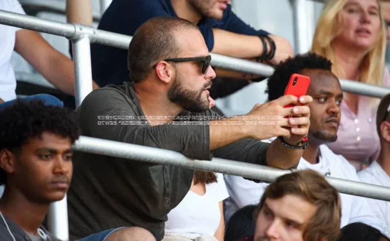 星空综合(中国)官方网站58同城可以尝试这样的标题：《二级足球运动员取消资格的条件和流程详解》。这个标题兼顾了搜索引擎优化的要求，突出了关键词“二级足球运动员取消资格”，同时也显示了文章内容的具体性和